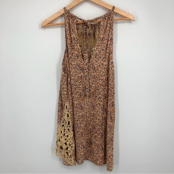 Gimmicks BKE Floral High Neck‎ Tank Top Womens Small Blush - Picture 6 of 10